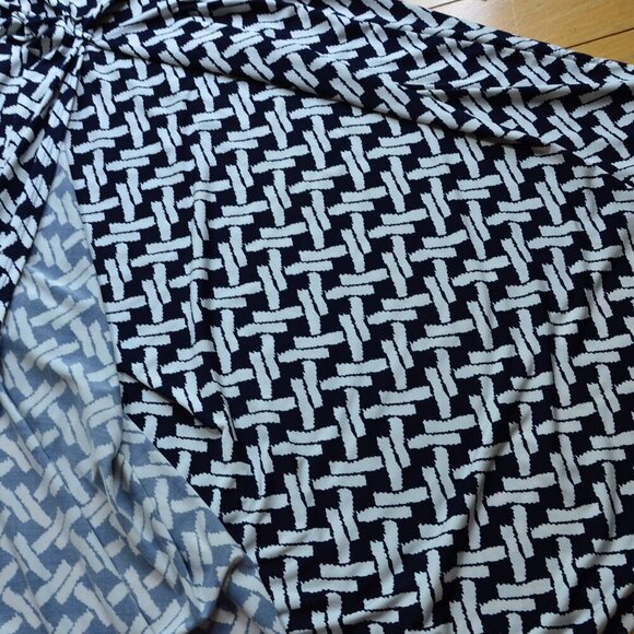 Gilli Faux Wrap Dress Size M Black White - Picture 4 of 10